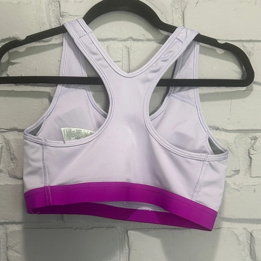 NWOT Nike Women's White and Pink Sports Bra size M